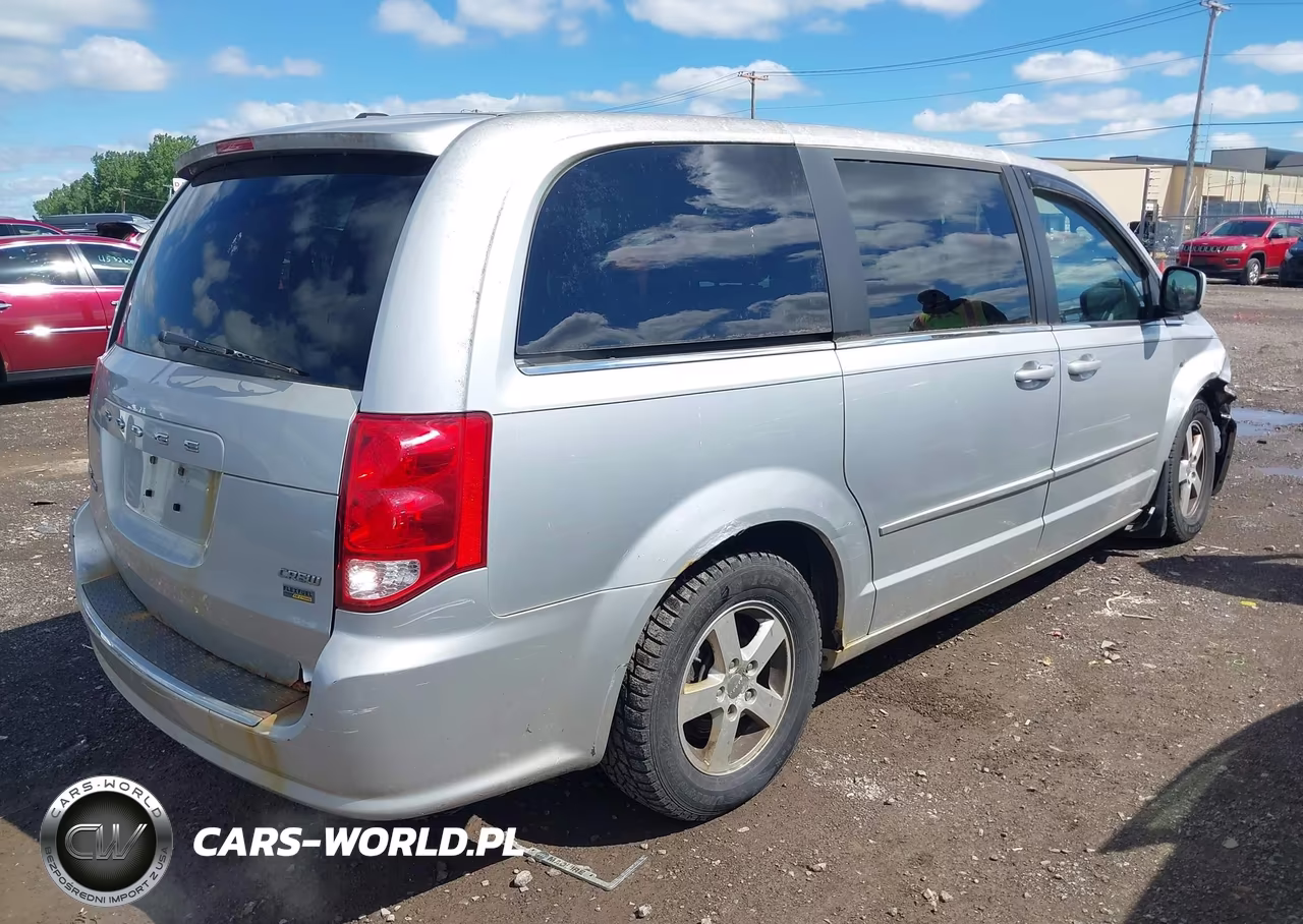 2012 Dodge Grand Caravan Crew VIN:2C4RDGDG1CR128835 - 4