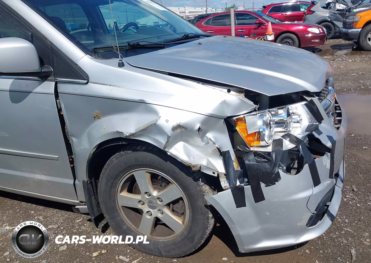 2012 Dodge Grand Caravan Crew VIN:2C4RDGDG1CR128835 - 6