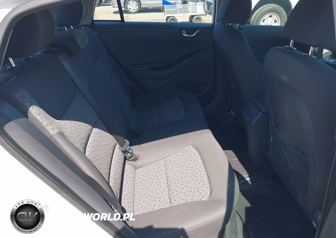2019 Hyundai Ioniq Hybrid Blue VIN:KMHC65LC3KU107940 - 8