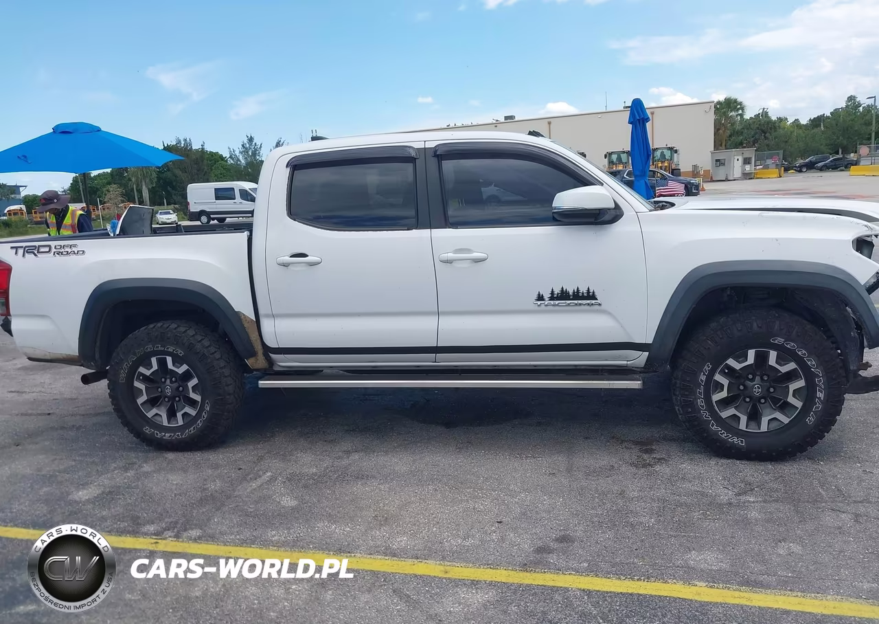 2016 Toyota Tacoma Double Cab VIN:3TMAZ5CN5GM016832 - 13