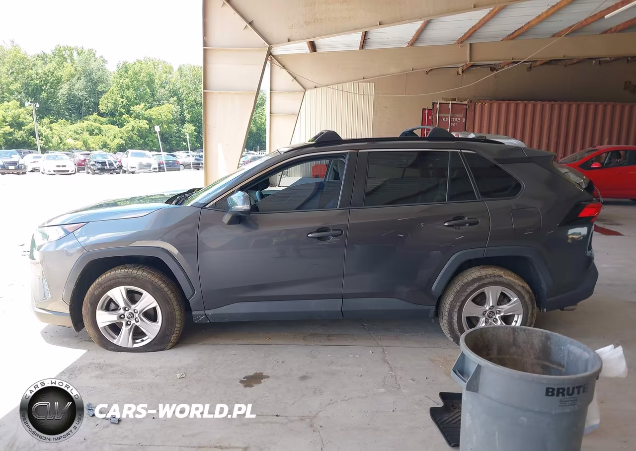 2021 Toyota Rav4 Xle VIN:2T3W1RFV2MC107522 - 14