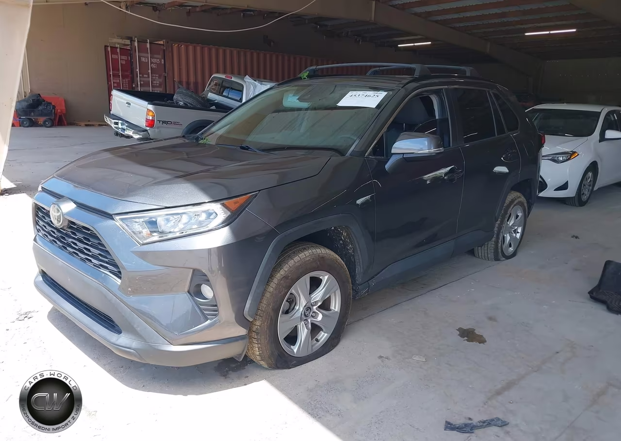 2021 Toyota Rav4 Xle VIN:2T3W1RFV2MC107522 - 2