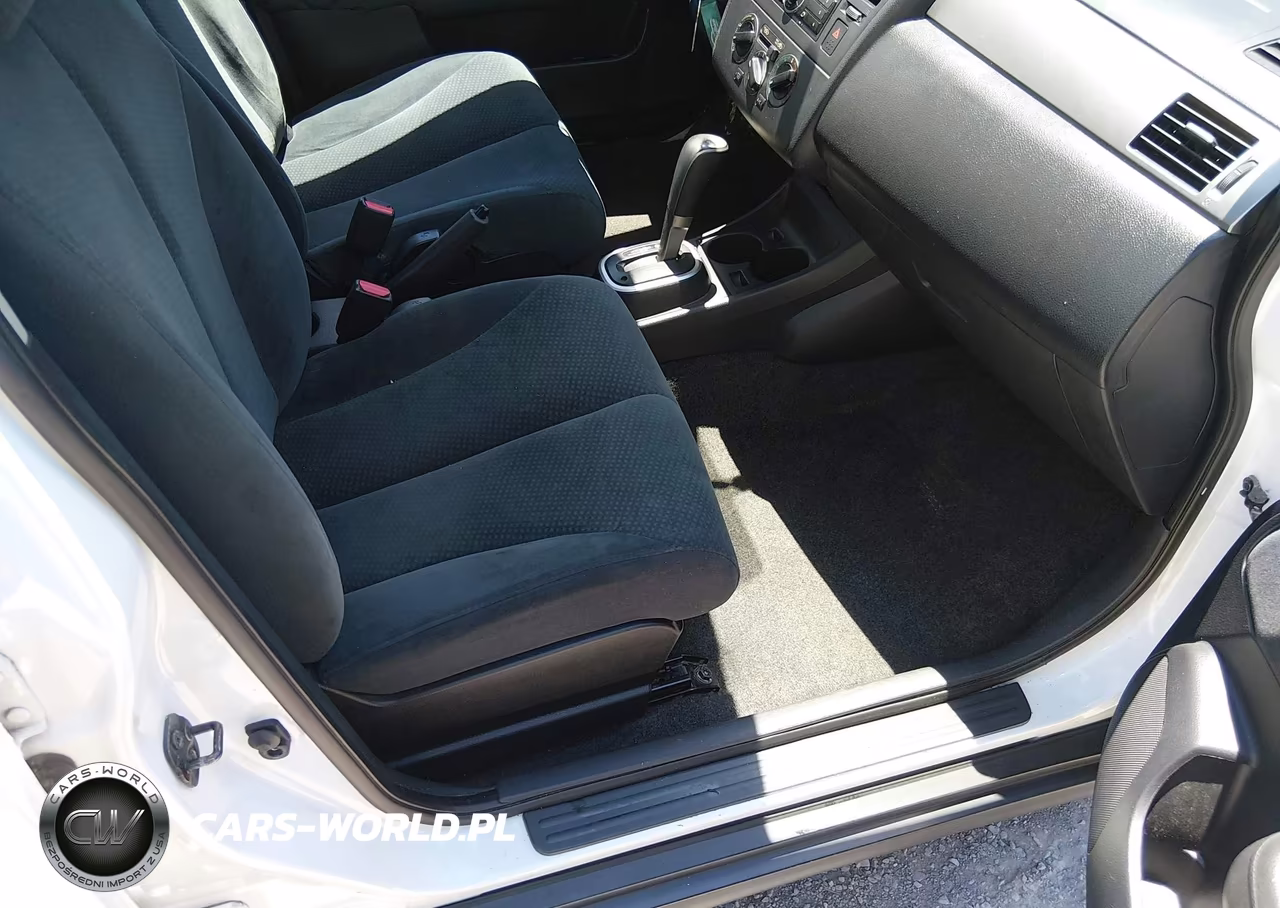 2010 Nissan Versa 1.8S VIN:3N1BC1AP2AL394982 - 5