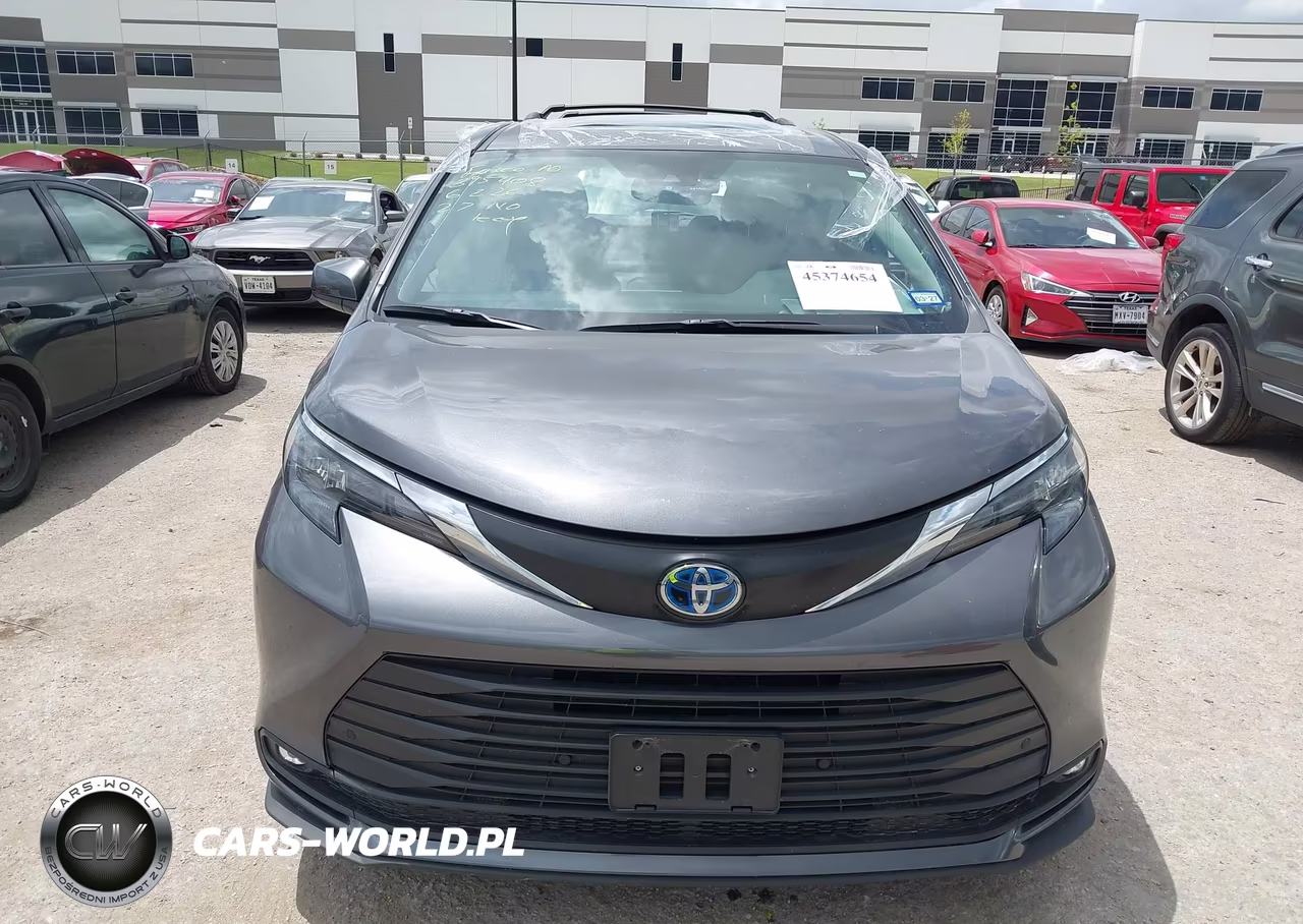 2025 Toyota Sienna Xle VIN:5TDYRKEC3SS250954 - 12