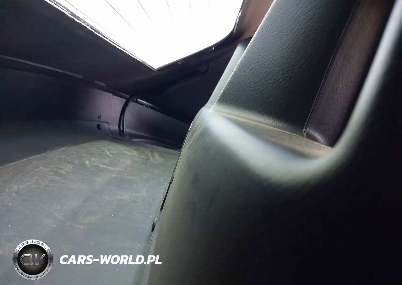 2003 Honda S2000 VIN:JHMAP11433T002513 - 8