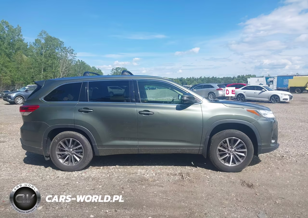 2017 Toyota Highlander Xle VIN:5TDJZRFH2HS482961 - 13