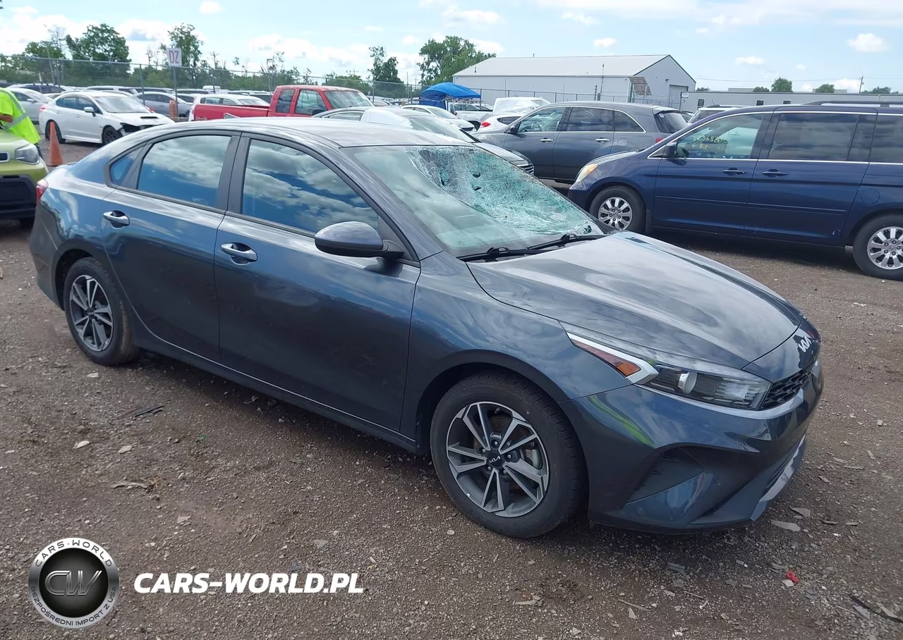 2023 Kia Forte Lxs – zdjęcie 1 z 16