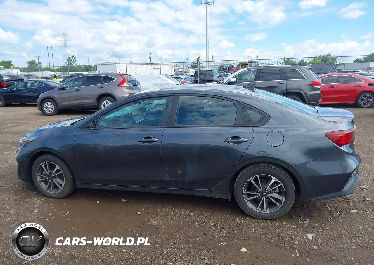 2023 Kia Forte Lxs VIN:3KPF24AD3PE643974 - 14