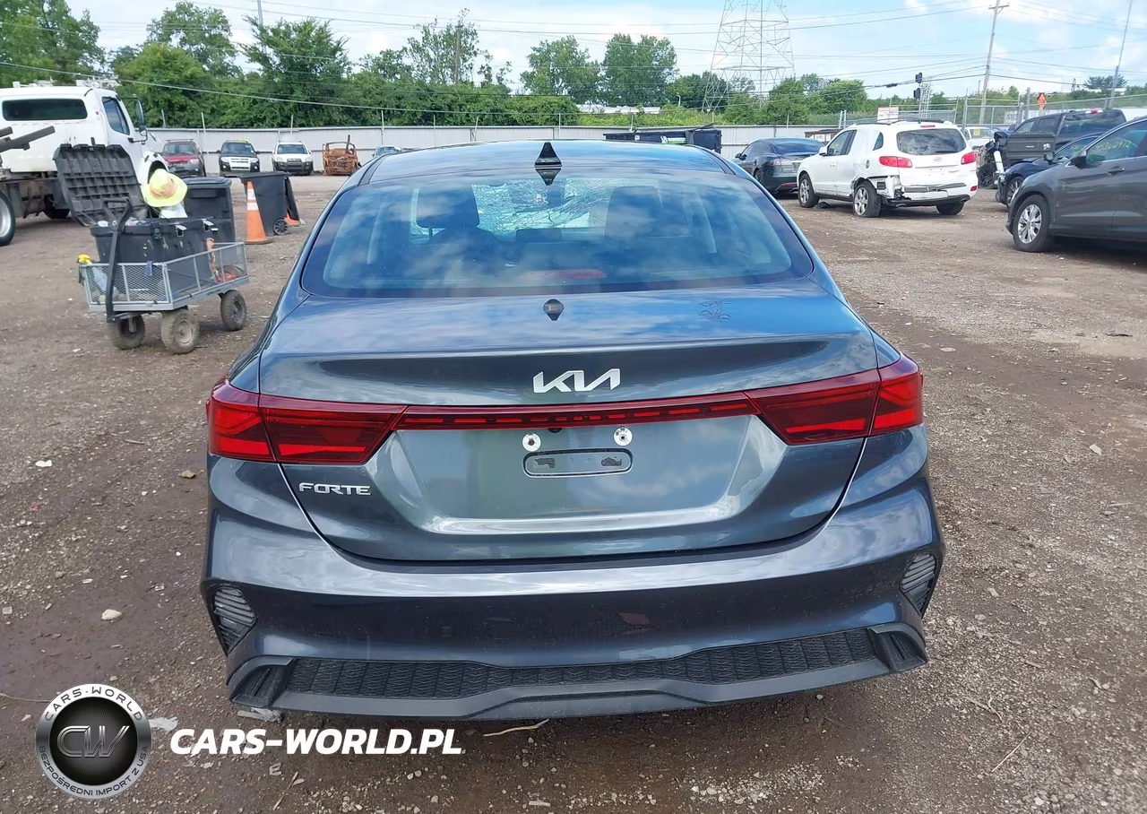 2023 Kia Forte Lxs VIN:3KPF24AD3PE643974 - 16