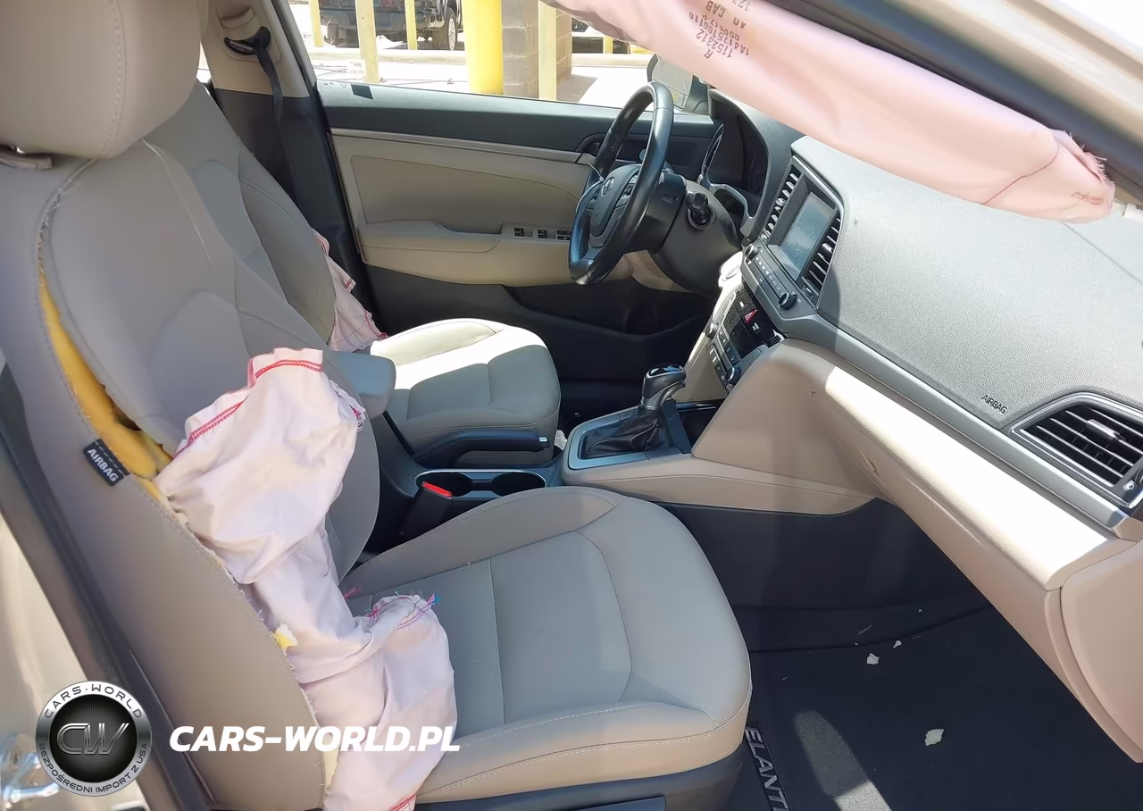 2018 Hyundai Elantra Value Edition VIN:5NPD84LF2JH272281 - 5