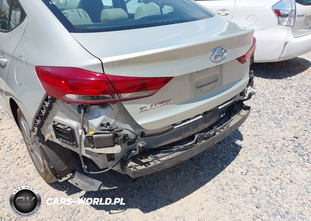 2018 Hyundai Elantra Value Edition VIN:5NPD84LF2JH272281 - 6