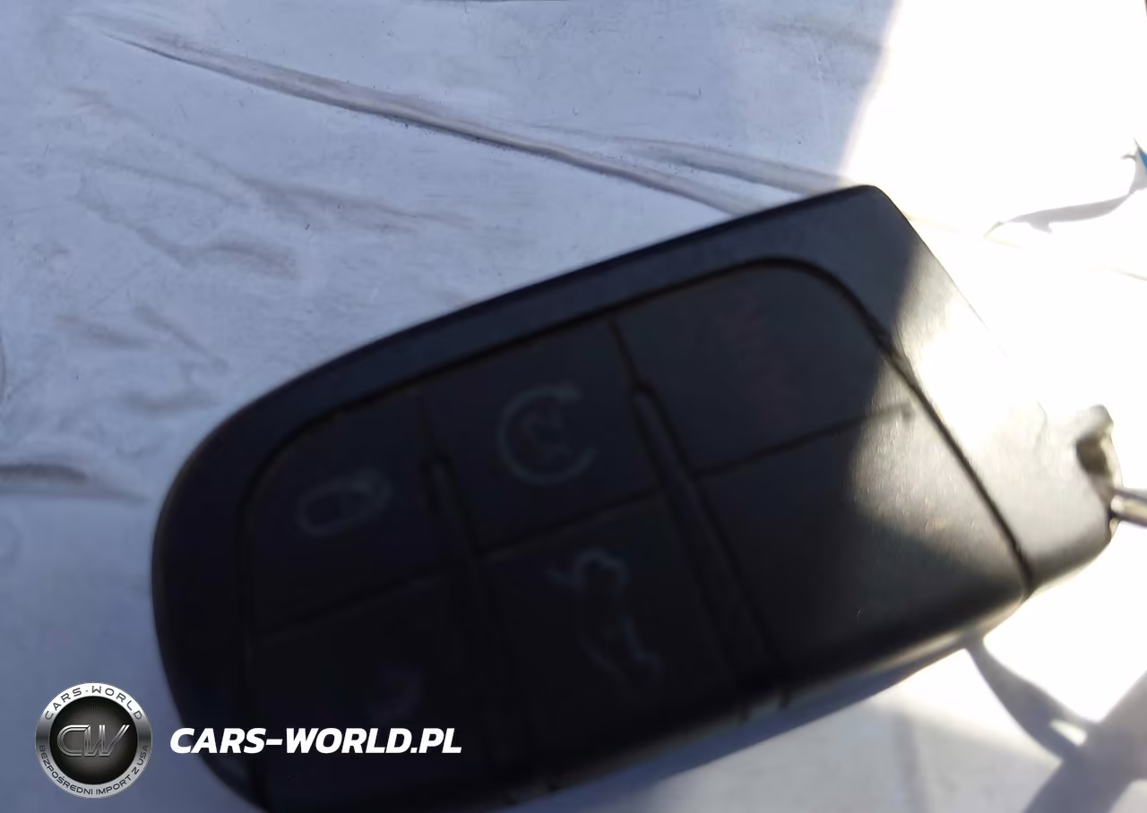 2015 Dodge Challenger R-T Plus VIN:2C3CDZBT7FH708686 - 11