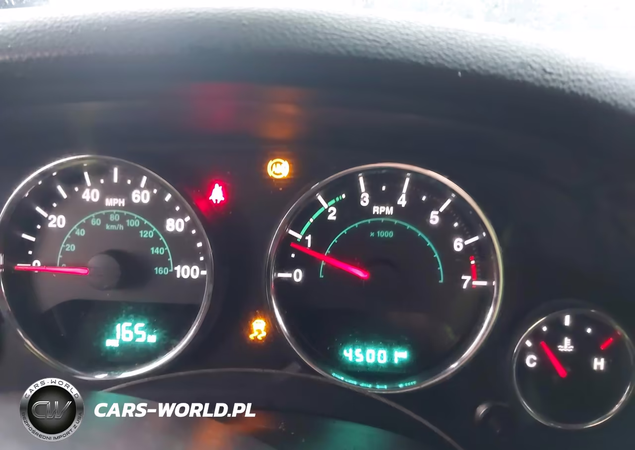 2016 Jeep Wrangler Unlimited Sport VIN:1C4BJWDGXGL270636 - 7