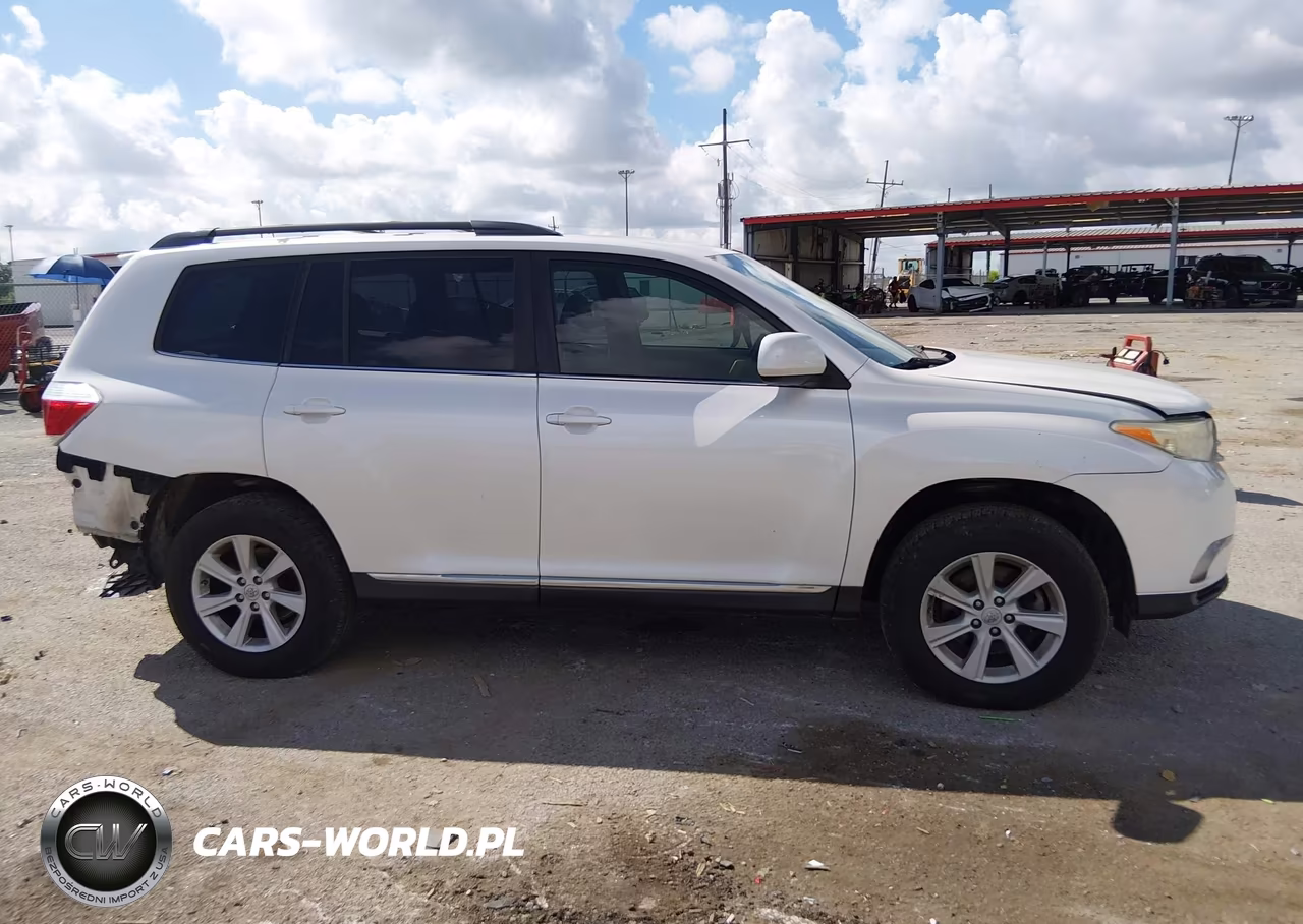 2013 Toyota Highlander Base Plus V6 VIN:5TDZK3EH9DS138575 - 14