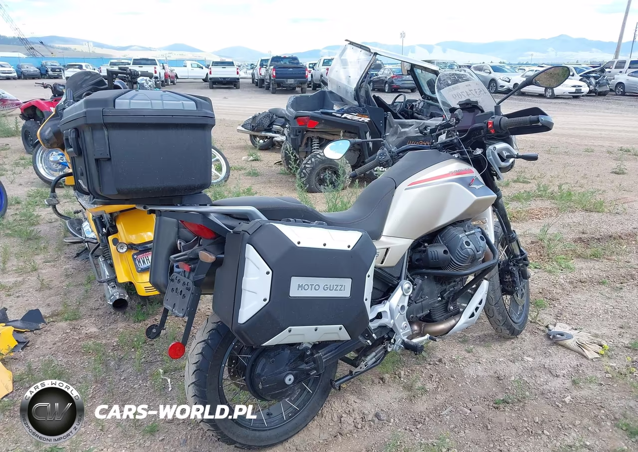 2025 Moto Guzzi V85 Tt VIN:ZGUMLUB03SS000060 - 4