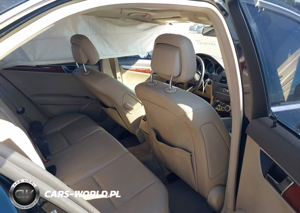 2011 Mercedes-Benz C 300 Sport VIN:WDDGF5EB6BR157735 - 8