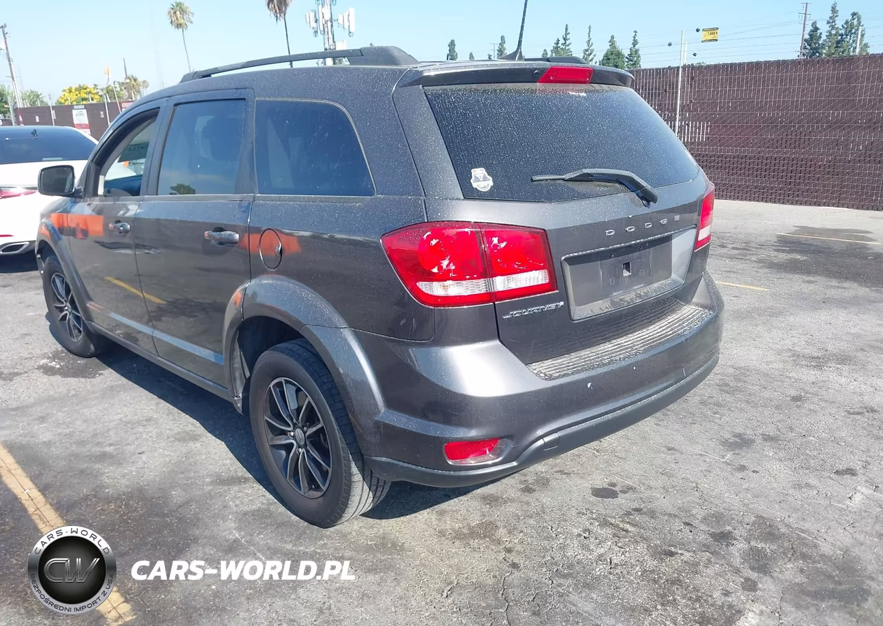 2019 Dodge Journey Se VIN:3C4PDCBB5KT757971 - 3