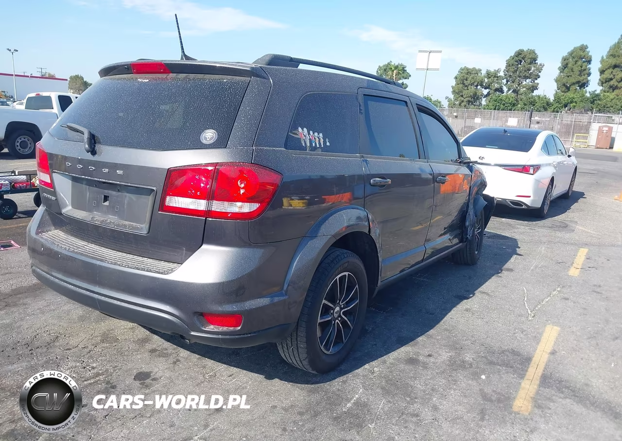 2019 Dodge Journey Se VIN:3C4PDCBB5KT757971 - 4