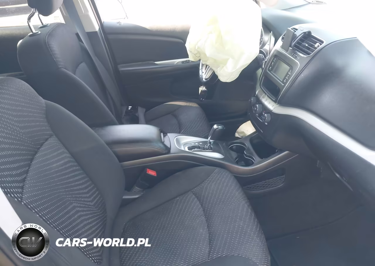 2019 Dodge Journey Se VIN:3C4PDCBB5KT757971 - 5
