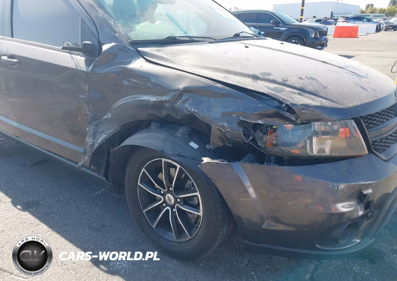 2019 Dodge Journey Se VIN:3C4PDCBB5KT757971 - 6