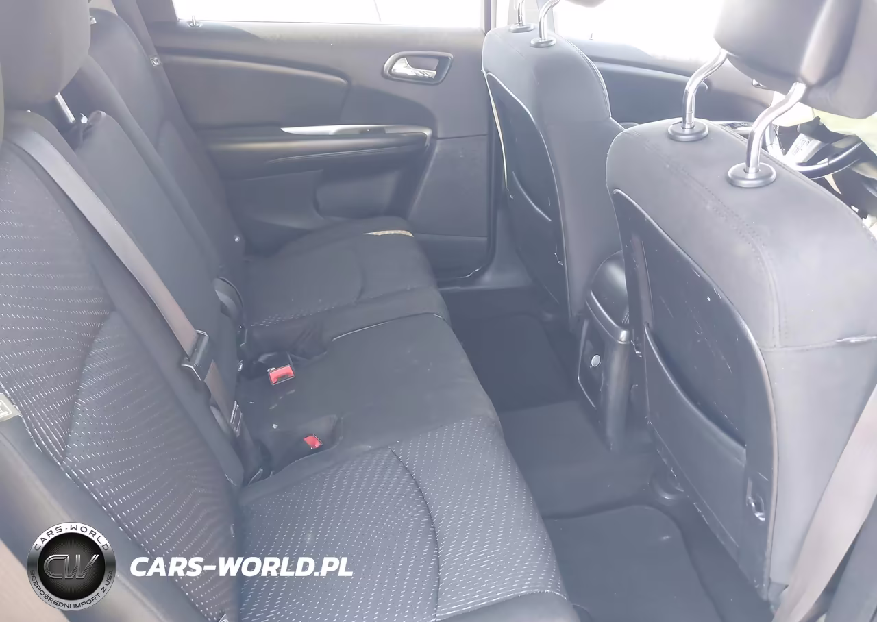 2019 Dodge Journey Se VIN:3C4PDCBB5KT757971 - 8