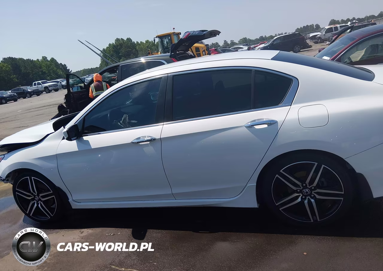 2017 HONDA ACCORD SPORT VIN:1HGCR2F52HA300082 - 15