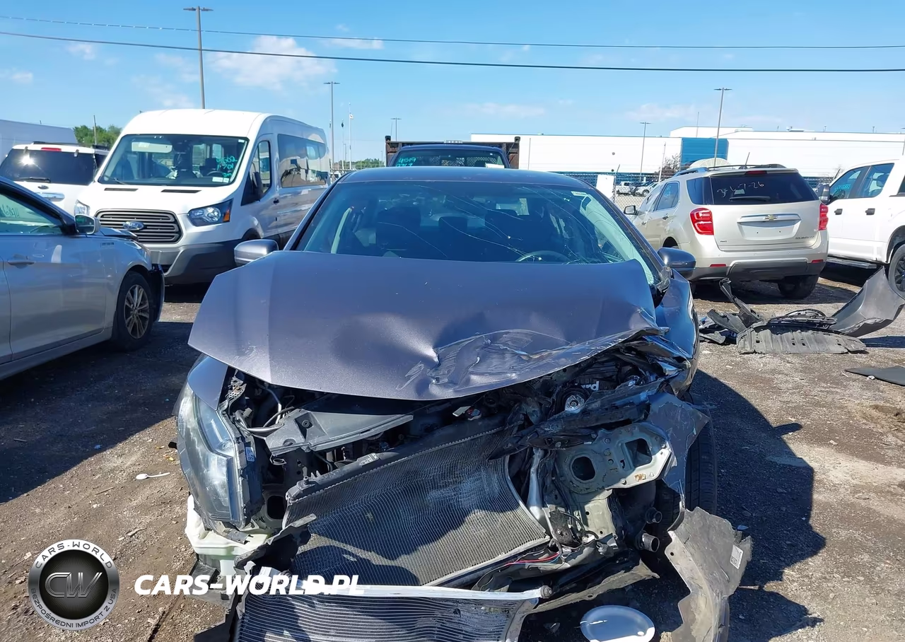2015 Honda Civic Lx VIN:19XFB2F52FE082462 - 13