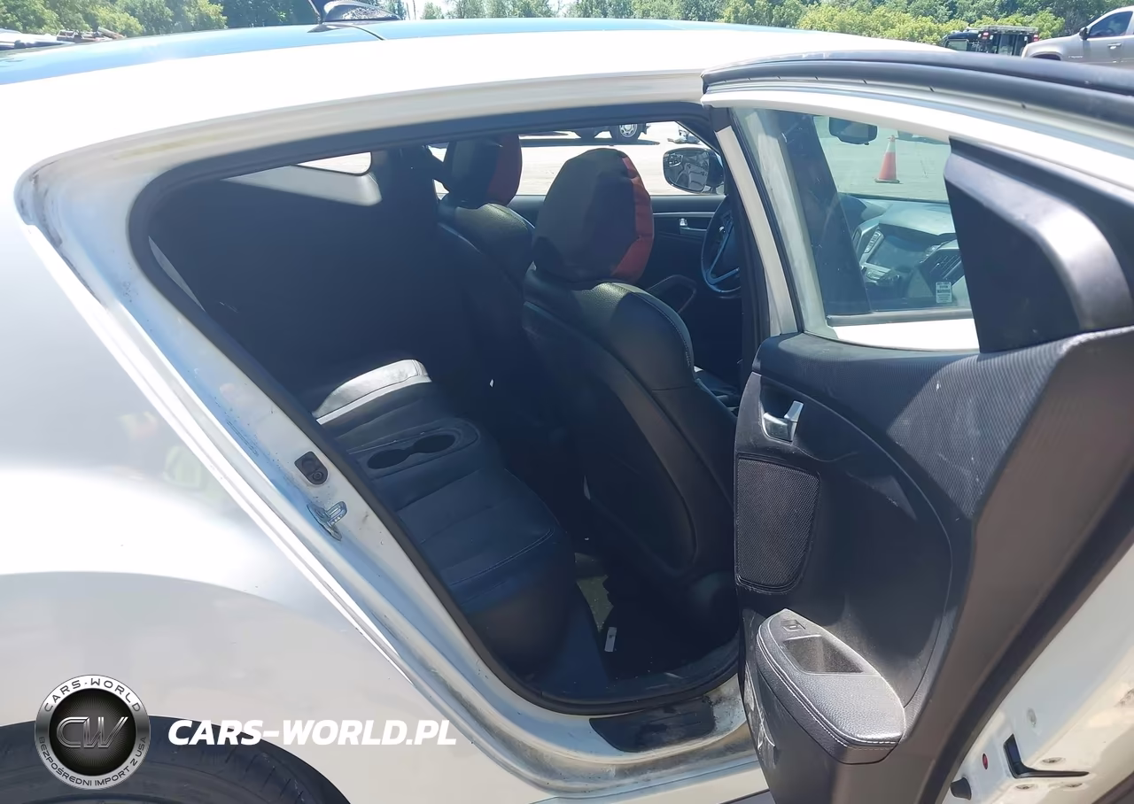 2016 Hyundai Veloster Turbo VIN:KMHTC6AE9GU286737 - 8