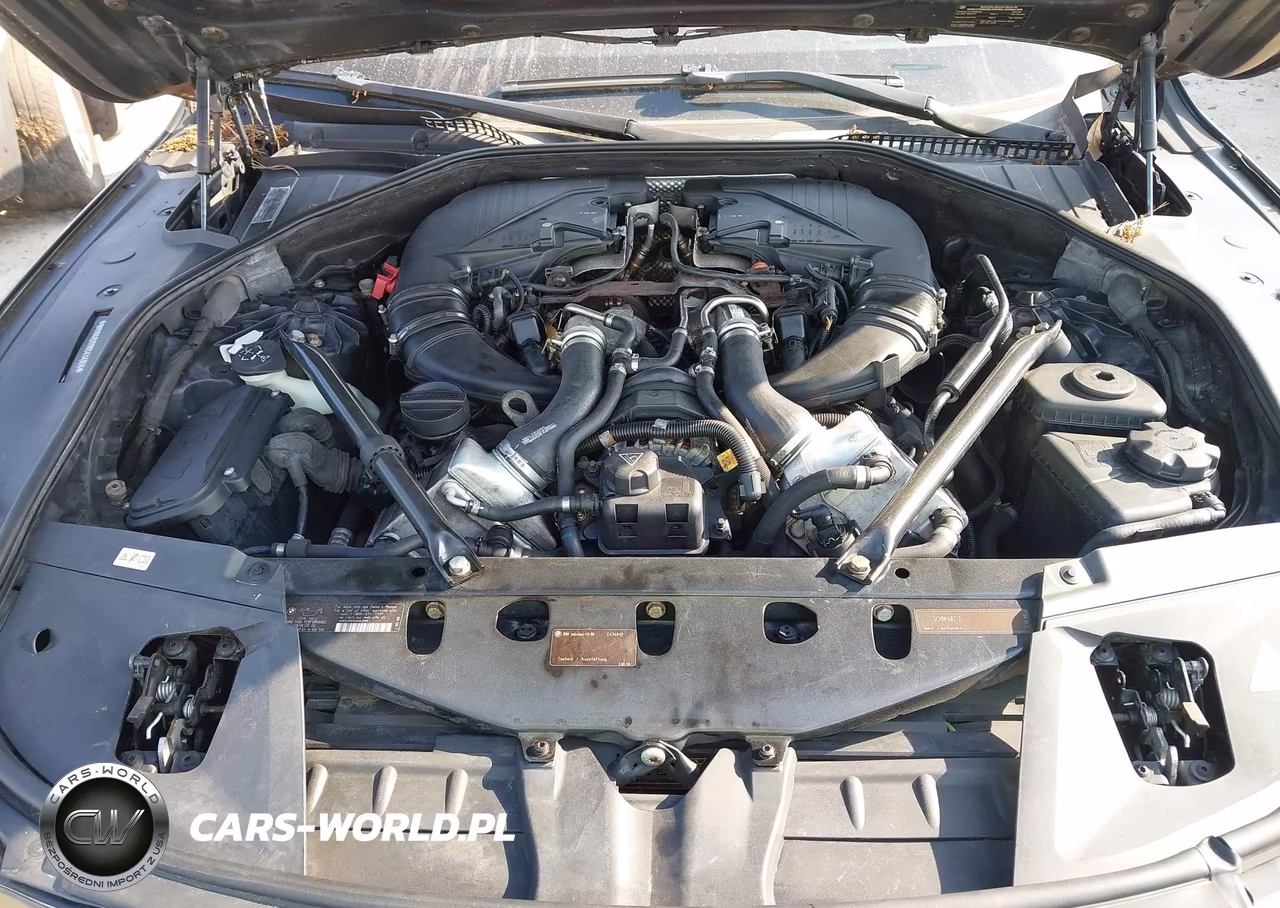 2012 BMW 750 Lxi VIN:WBAKC8C59CC434813 - 10