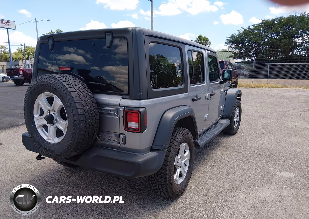 2020 Jeep Wrangler Unlimited Sport S 4X4 VIN:1C4HJXDN5LW198896 - 4