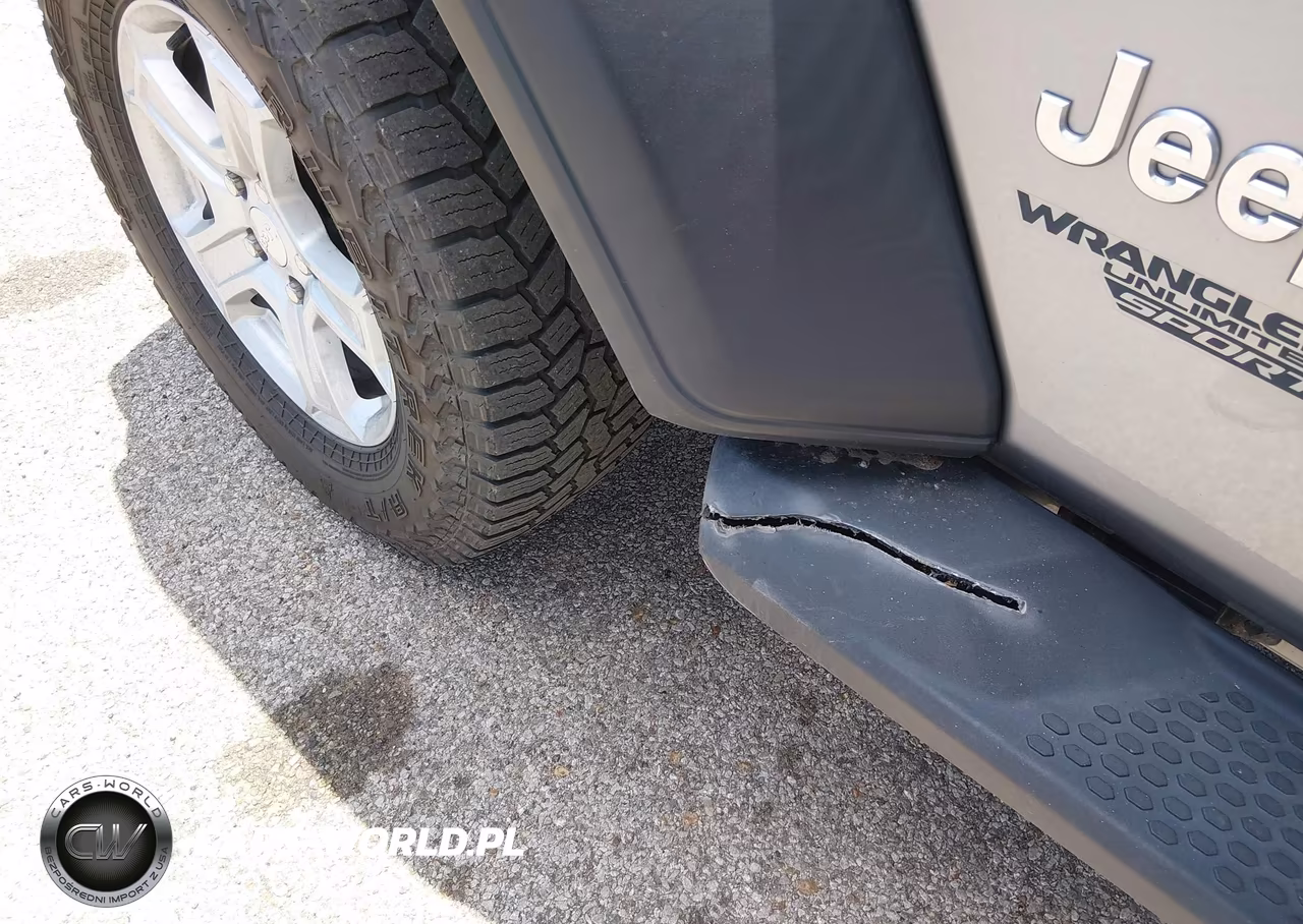 2020 Jeep Wrangler Unlimited Sport S 4X4 VIN:1C4HJXDN5LW198896 - 6