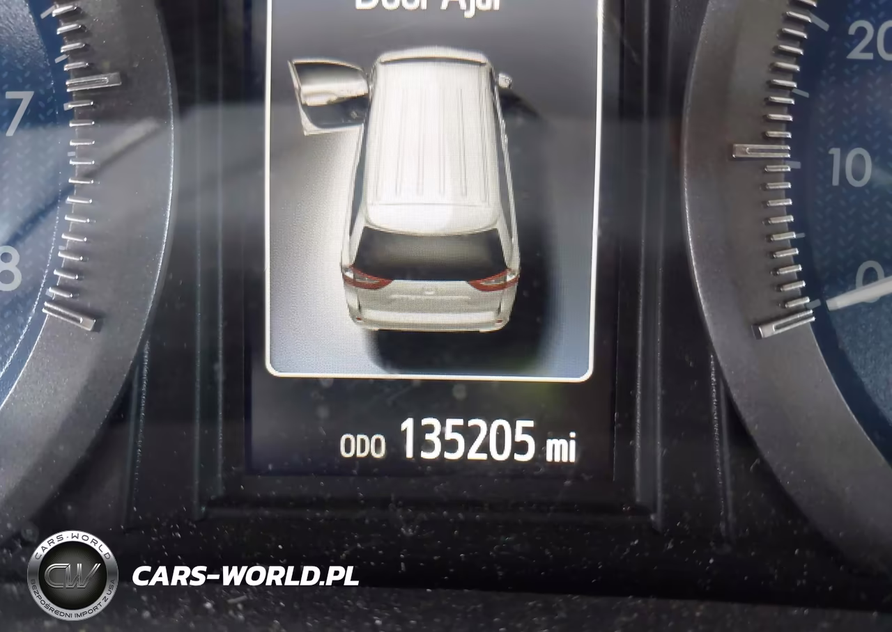 2018 Toyota Sienna Le 8 Passenger VIN:5TDKZ3DC8JS946401 - 15
