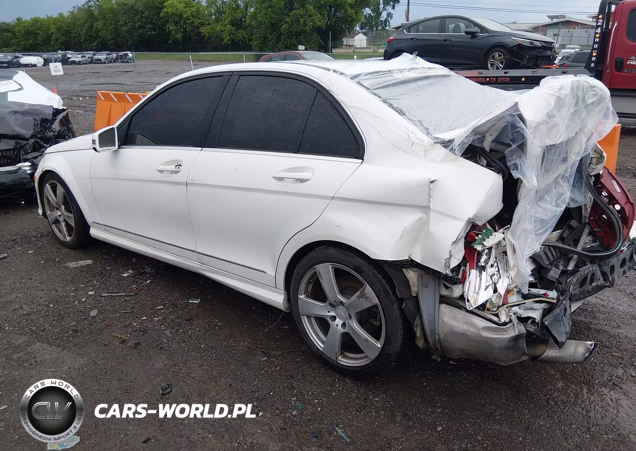 2014 Mercedes-Benz C 250 Sport VIN:WDDGF4HB4EG250999 - 3