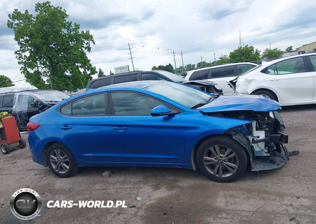 2018 Hyundai Elantra Value Edition VIN:5NPD84LF6JH272719 - 14