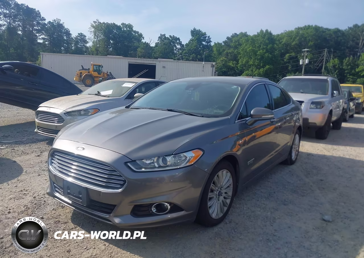 2014 Ford Fusion Energi Titanium VIN:3FA6P0SU9ER102898 - 2