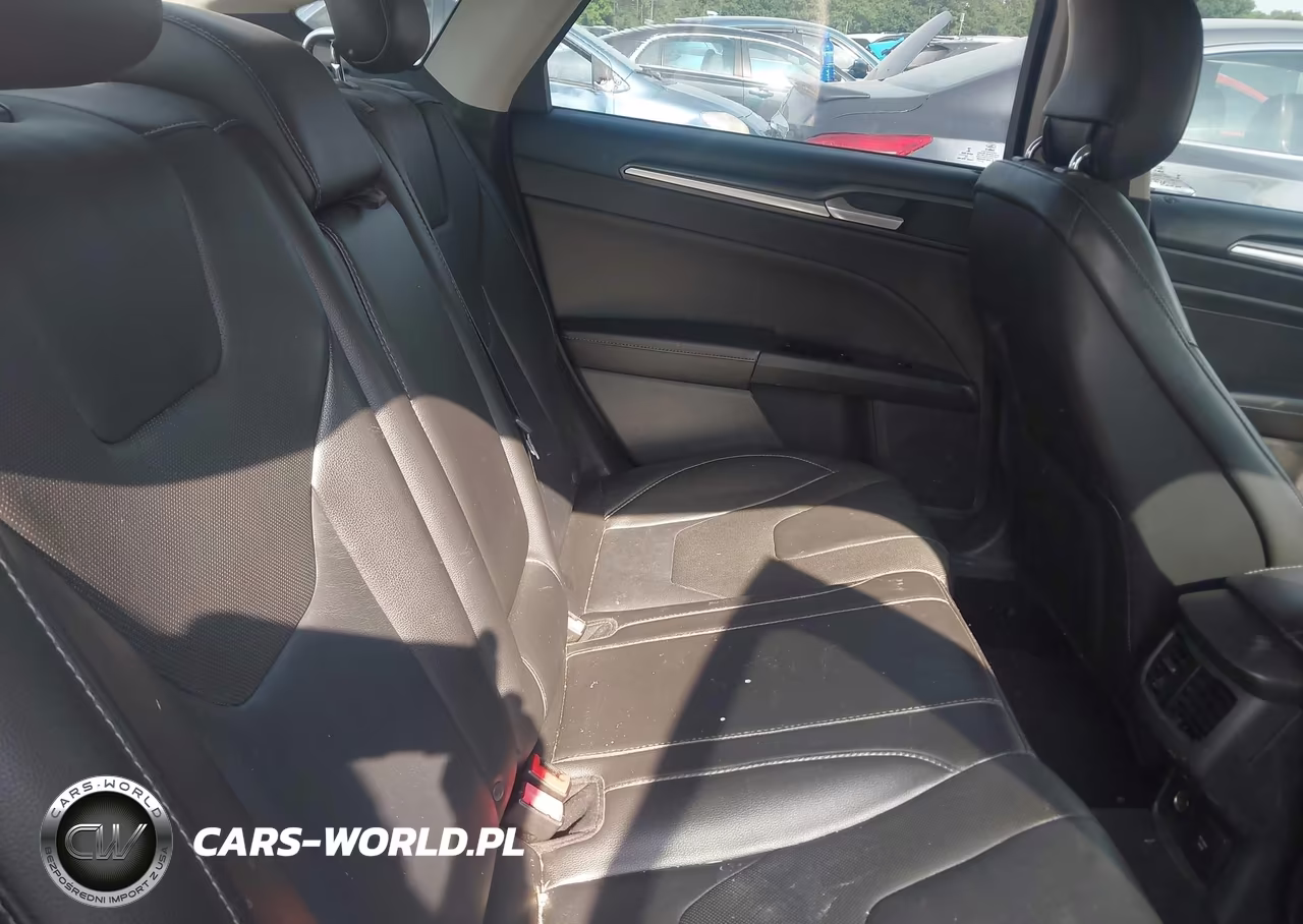 2014 Ford Fusion Energi Titanium VIN:3FA6P0SU9ER102898 - 8