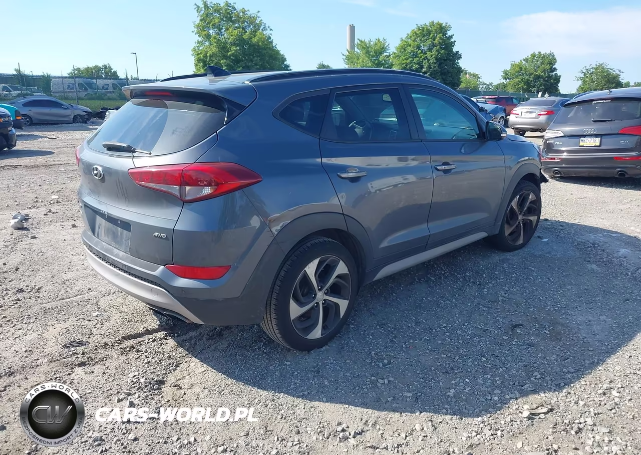 2018 Hyundai Tucson Value VIN:KM8J3CA26JU755723 - 4