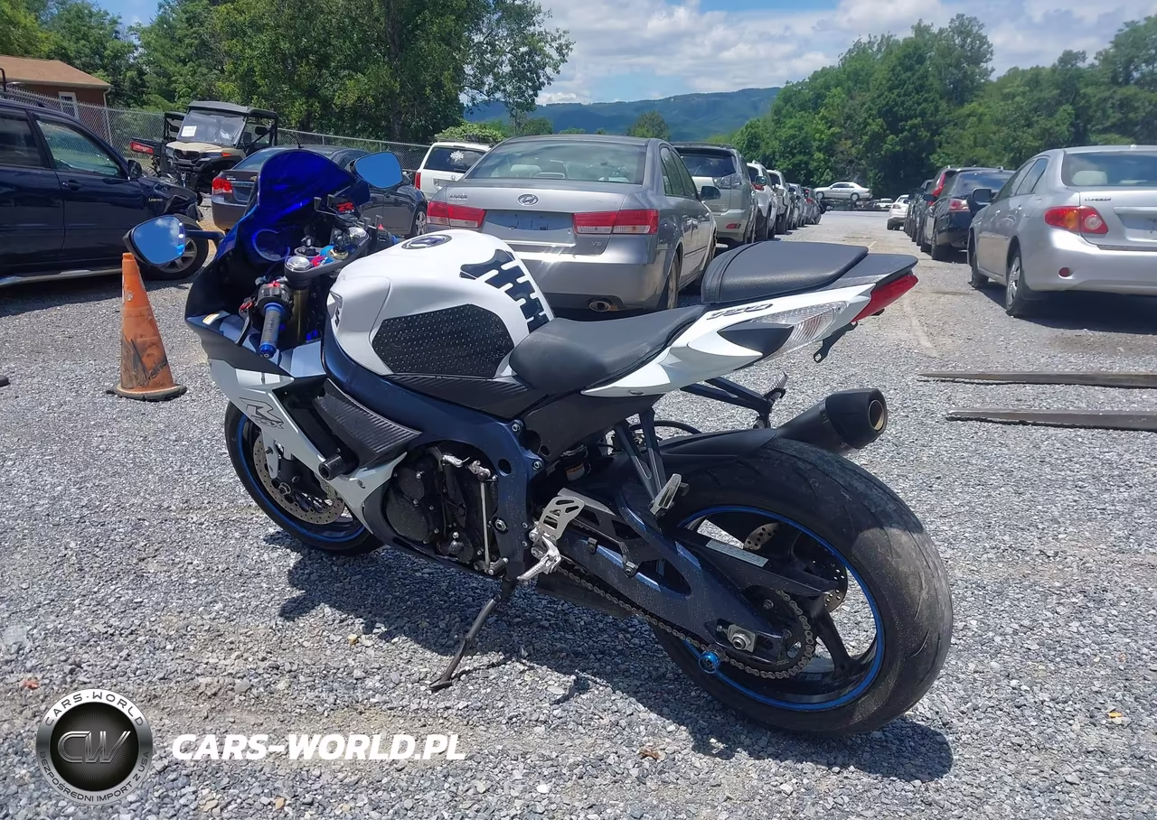 2011 Suzuki Gsx750 VIN:JS1GR7MA1B2100450 - 3