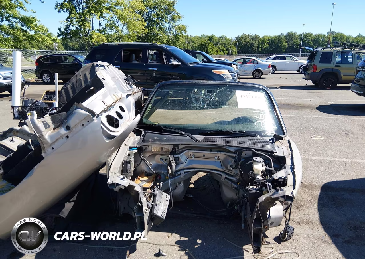 2005 Honda S2000 VIN:JHMAP21405S000748 - 12