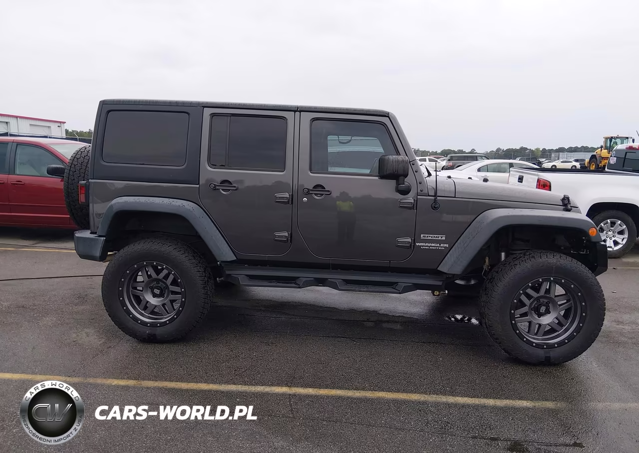 2017 Jeep Wrangler Unlimited Sport 4X4 VIN:1C4HJWDG3HL710479 - 13
