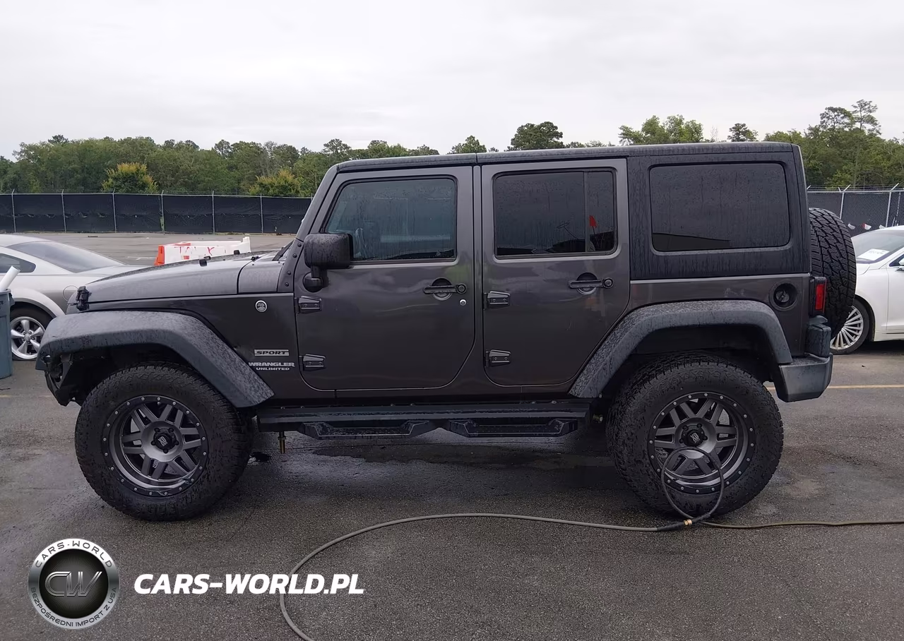 2017 Jeep Wrangler Unlimited Sport 4X4 VIN:1C4HJWDG3HL710479 - 14