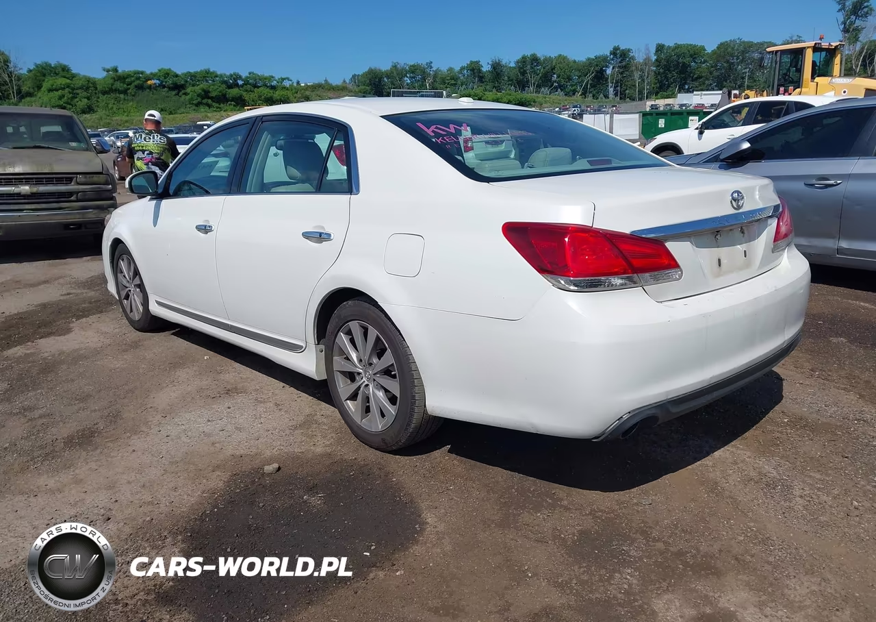 2011 Toyota Avalon Limited VIN:4T1BK3DB5BU417704 - 3