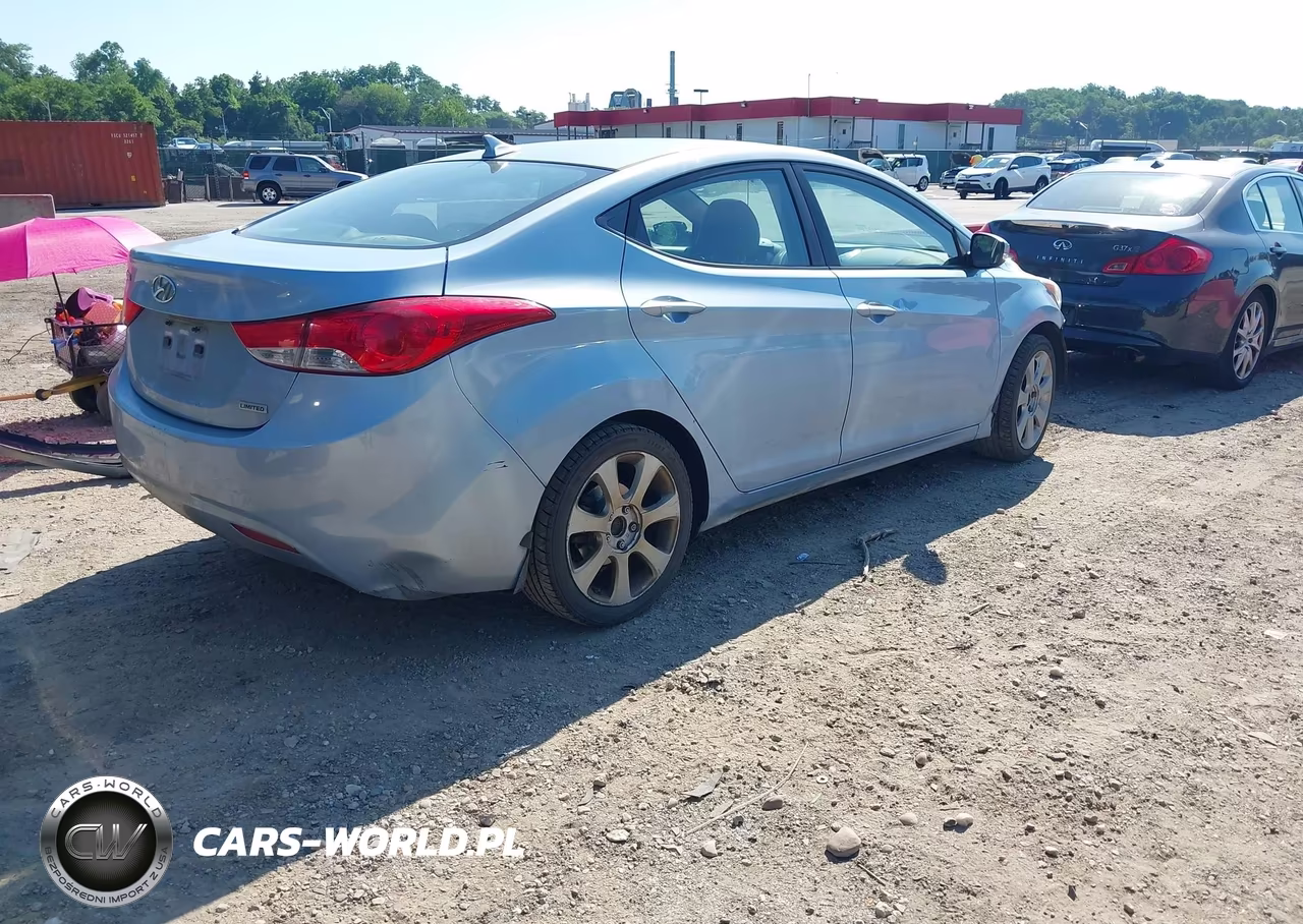 2013 Hyundai Elantra Limited VIN:KMHDH4AE8DU695141 - 4