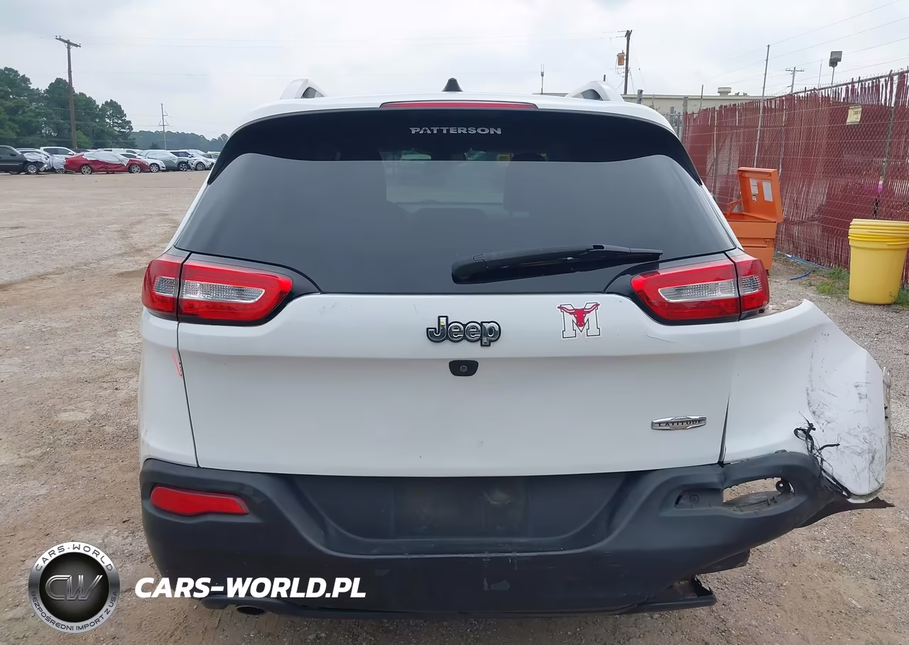 2018 Jeep Cherokee Latitude Plus Fwd VIN:1C4PJLLB6JD538027 - 18