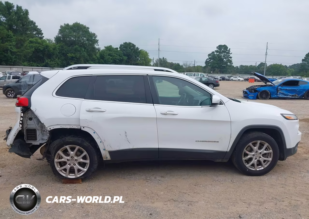 2018 Jeep Cherokee Latitude Plus Fwd VIN:1C4PJLLB6JD538027 - 6