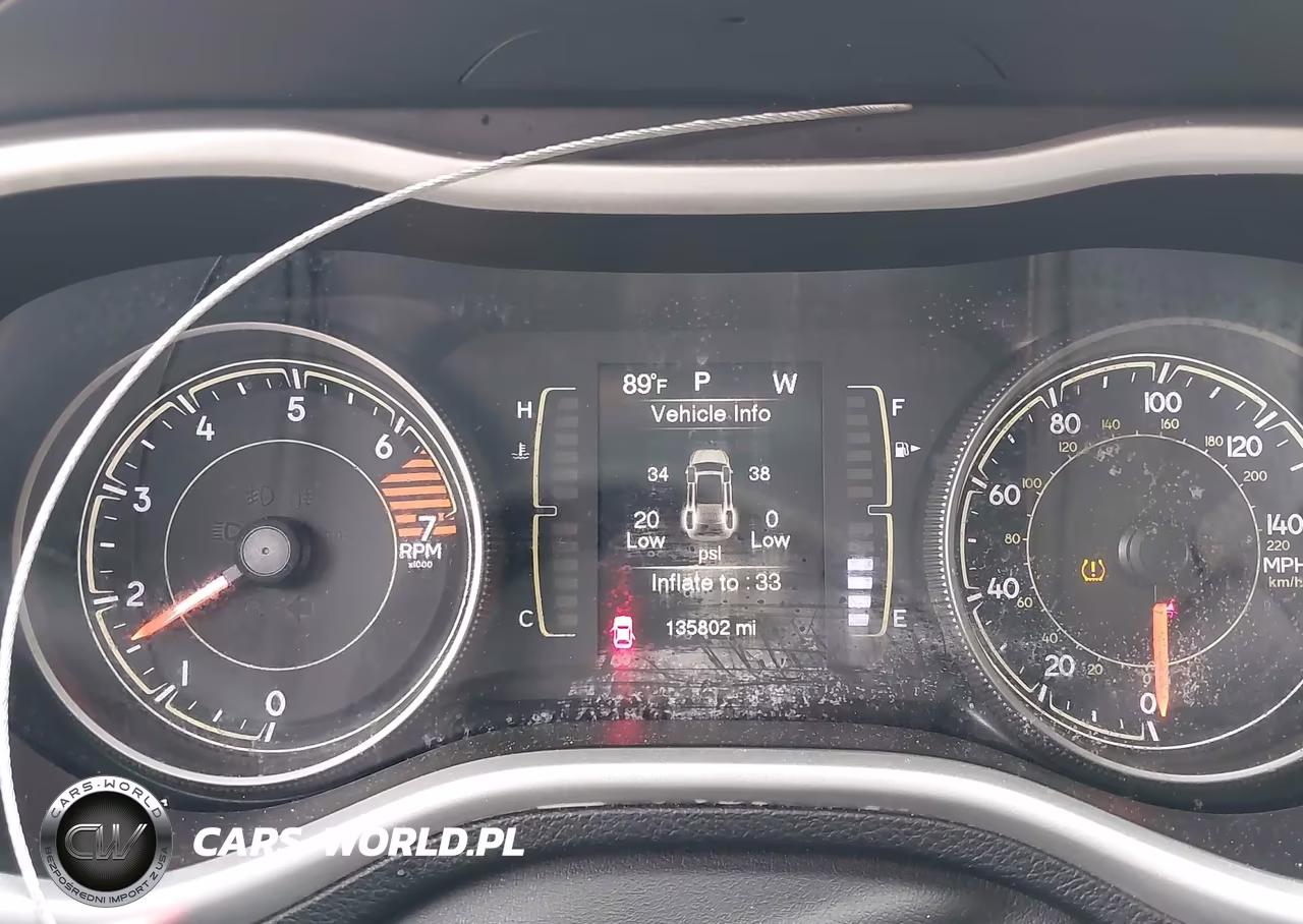 2018 Jeep Cherokee Latitude Plus Fwd VIN:1C4PJLLB6JD538027 - 7