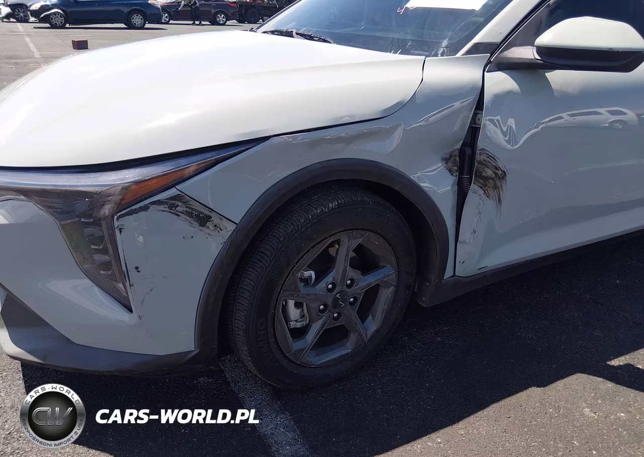 2025 Kia K4 Lxs VIN:3KPFT4DE7SE228439 - 6