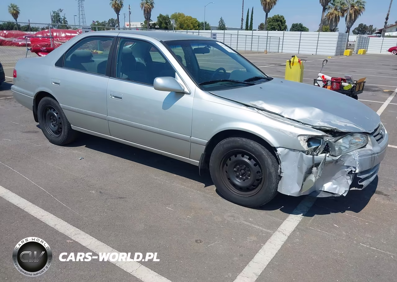 2000 Toyota Camry Le V6 – zdjęcie 1 z 17