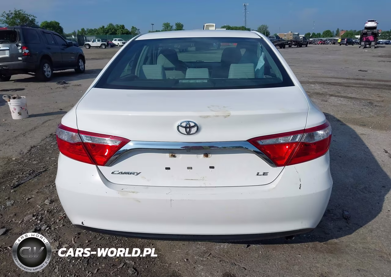 2017 Toyota Camry Le VIN:4T1BF1FK1HU342207 - 15