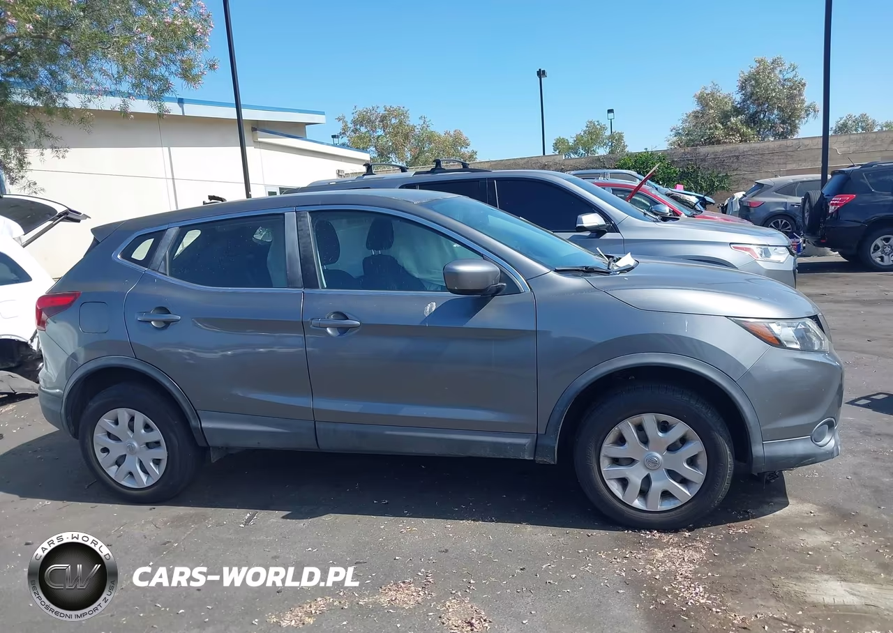 2018 Nissan Rogue Sport S VIN:JN1BJ1CP0JW150695 - 13